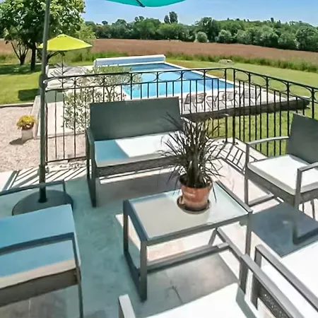 Σπίτι διακοπών Charmante Maison Avec Piscine