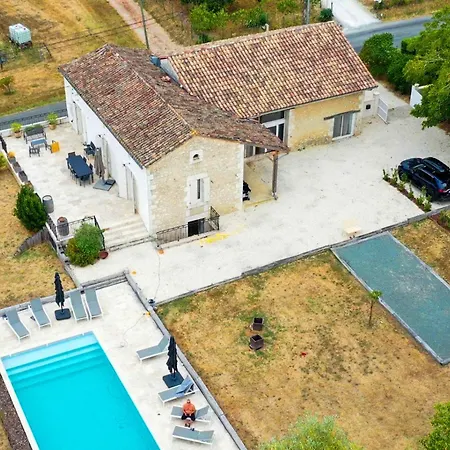 Charmante Maison Avec Piscine *